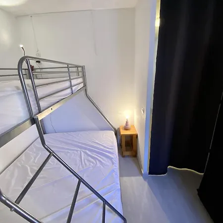 Apartment T2 Pour 5 Personnes - Parking Prive - Proche - Fr-1-795-45