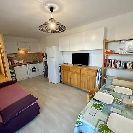 T2 Pour 5 Personnes - Parking Prive - Proche - Fr-1-795-45 * Fleury (Aude)